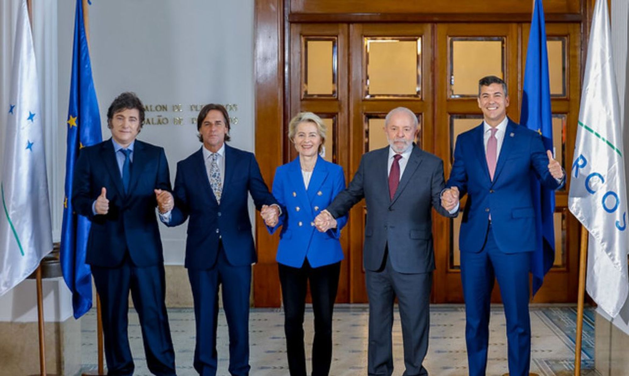 Argentina's President Javier Milei, Uruguay's President Luis Lacalle Pou, European Commission President Ursula von der Leyen, Brazil's President Luiz Inácio Lula da Silva and Paraguay's President Santiago Pena pose for the family picture